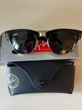 Ray-Ban Black & Gold Clubmaster